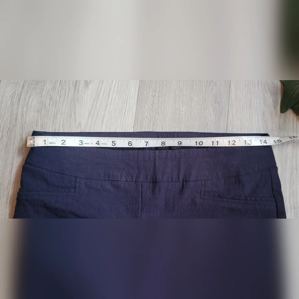 Hilary Radley Dark Navy Textured Cropped Pull-up Pants, Women's Small - Picture 4 of 14